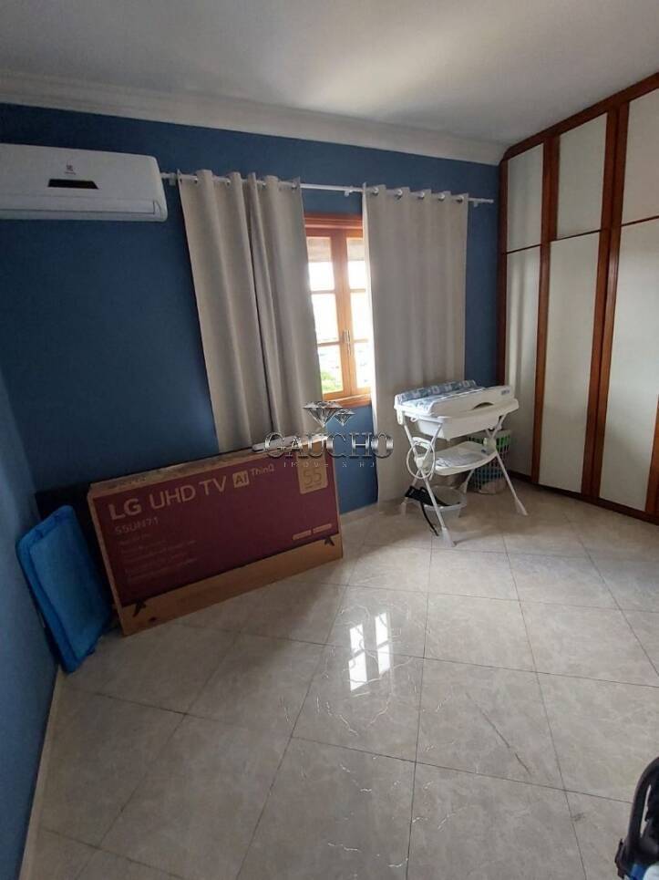 Casa à venda com 3 quartos, 277m² - Foto 15