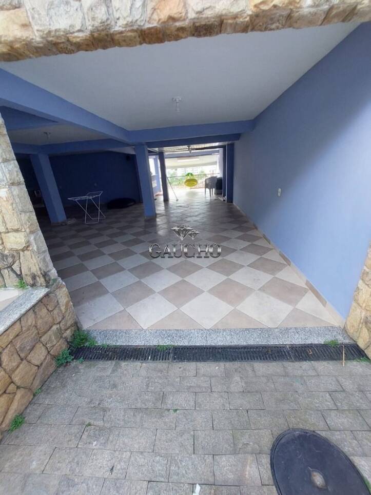 Casa à venda com 3 quartos, 277m² - Foto 17