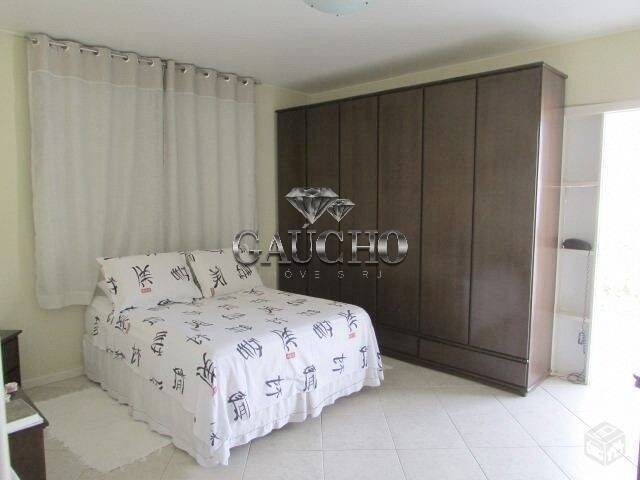 Casa à venda com 3 quartos, 290m² - Foto 19