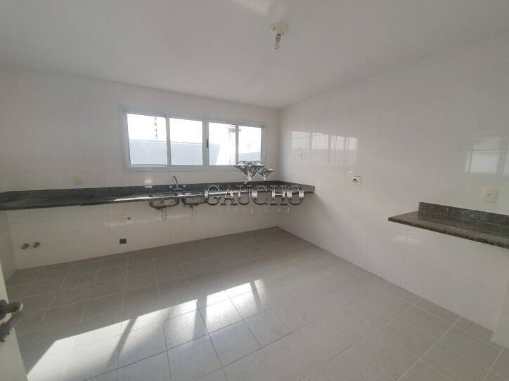 Casa à venda com 4 quartos, 188m² - Foto 12