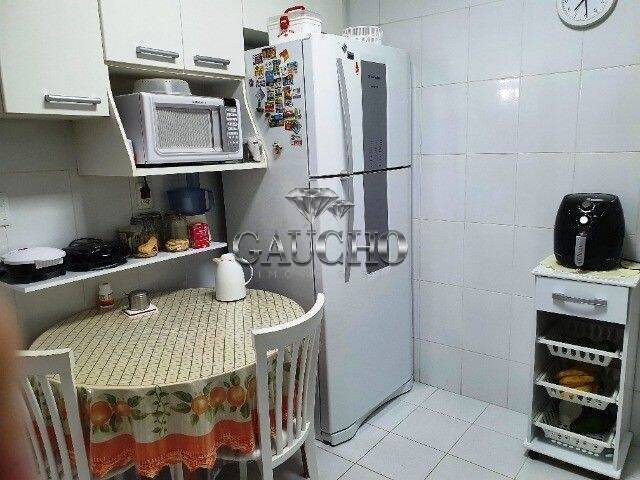 Casa à venda com 3 quartos, 88m² - Foto 3