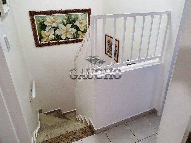 Casa à venda com 3 quartos, 88m² - Foto 12