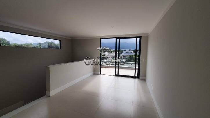 Casa à venda com 6 quartos, 380m² - Foto 33