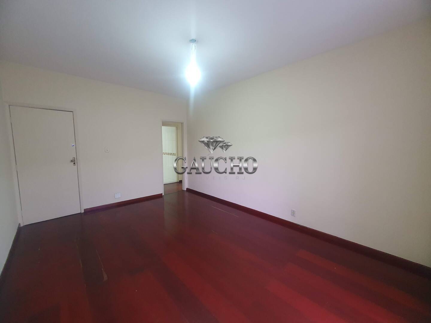 Apartamento à venda com 2 quartos, 86m² - Foto 2