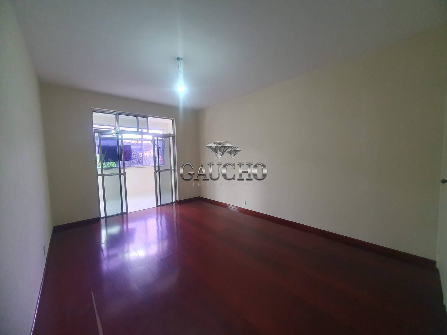 Apartamento à venda com 2 quartos, 86m² - Foto 3