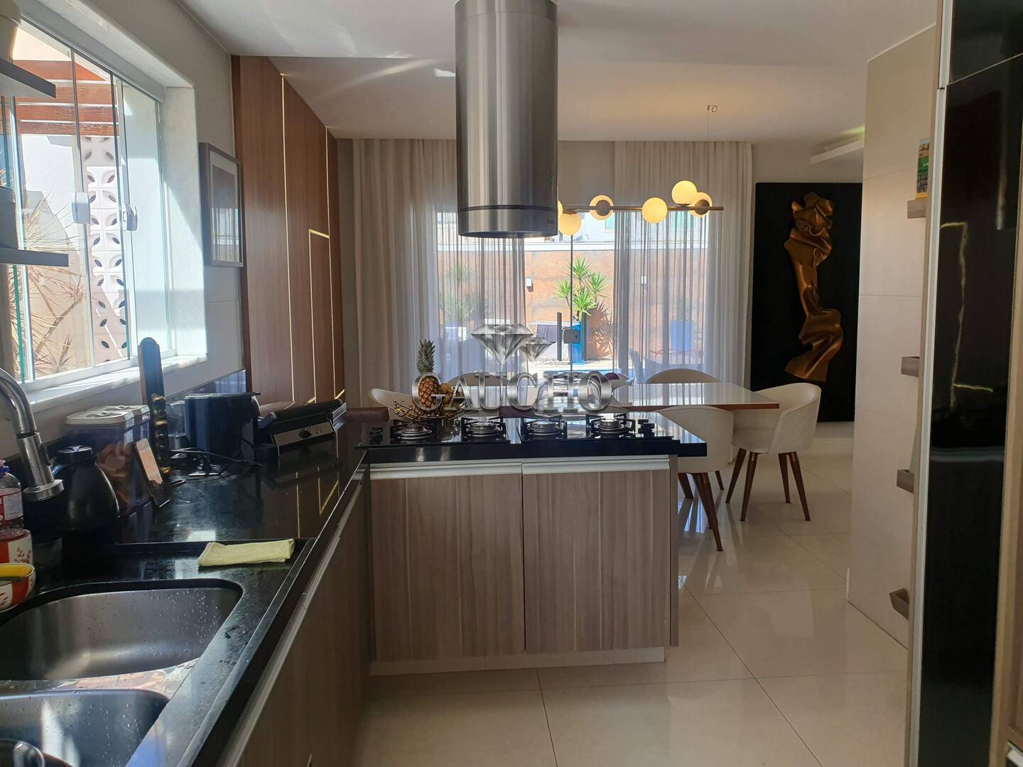 Casa à venda com 3 quartos, 320m² - Foto 14