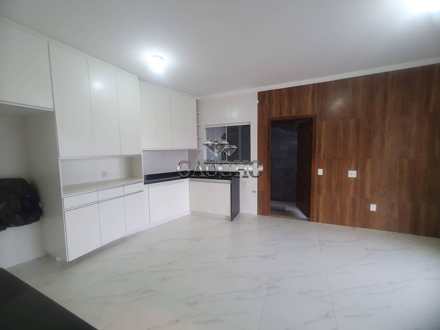 Casa à venda e aluguel com 3 quartos, 332m² - Foto 11