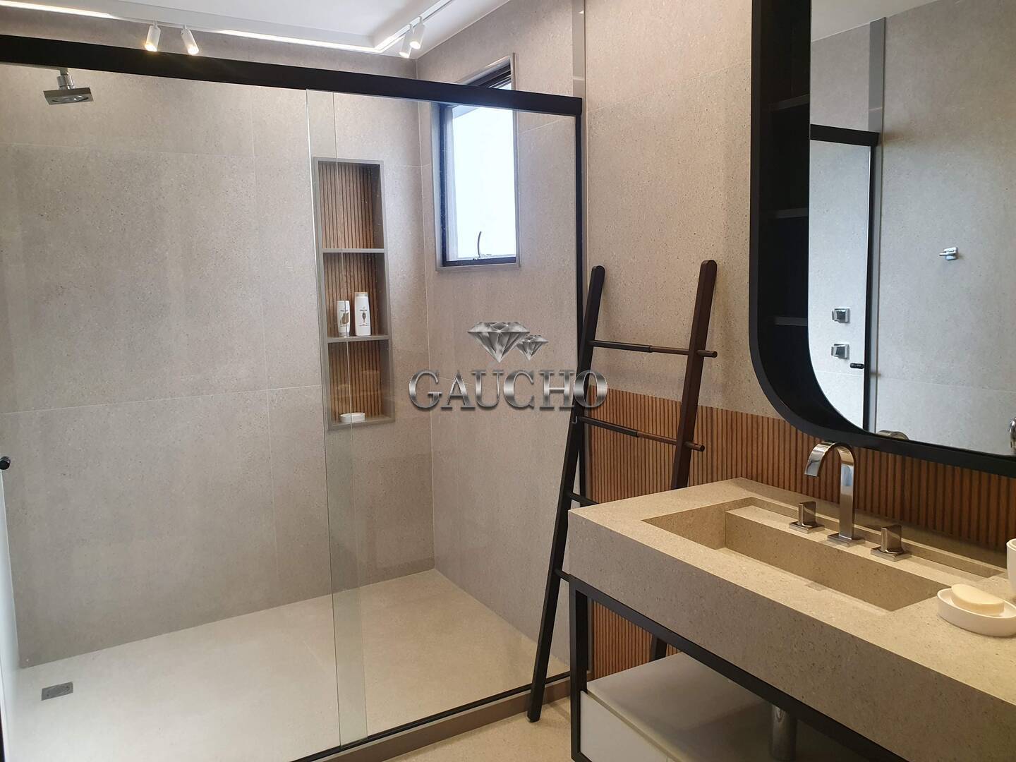 Apartamento à venda com 3 quartos, 271m² - Foto 19