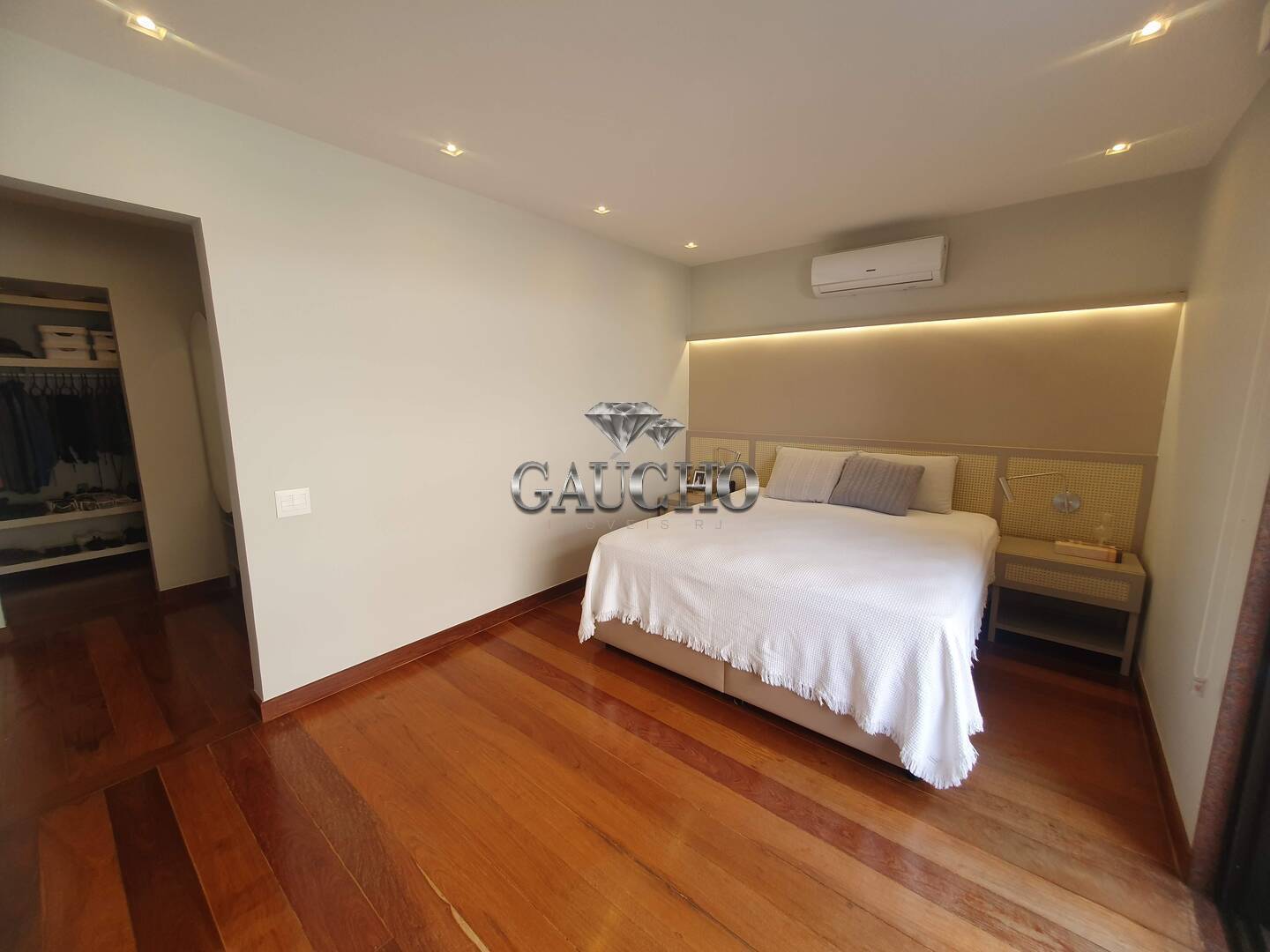 Apartamento à venda com 3 quartos, 271m² - Foto 31