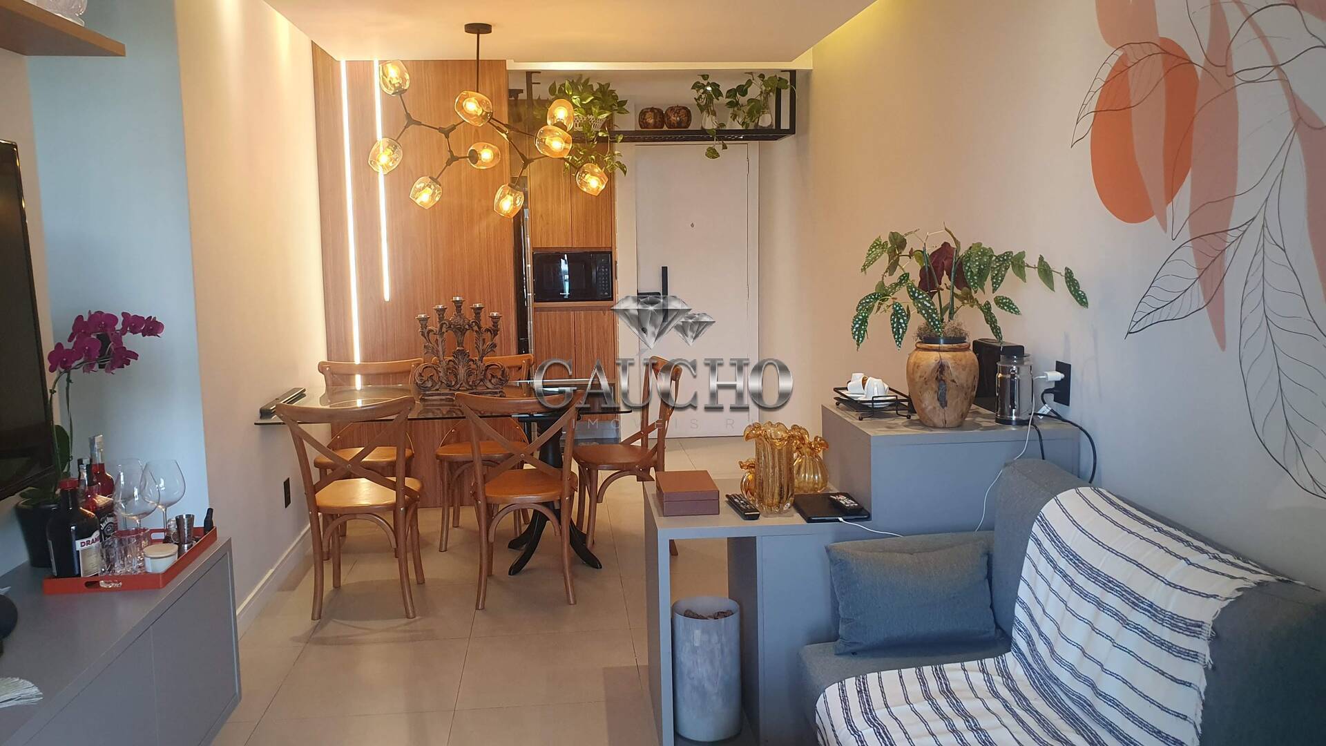 Apartamento à venda com 3 quartos, 77m² - Foto 1