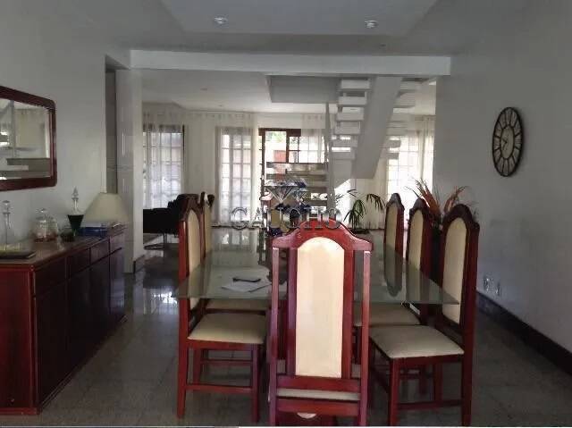 Casa à venda com 4 quartos, 600m² - Foto 5