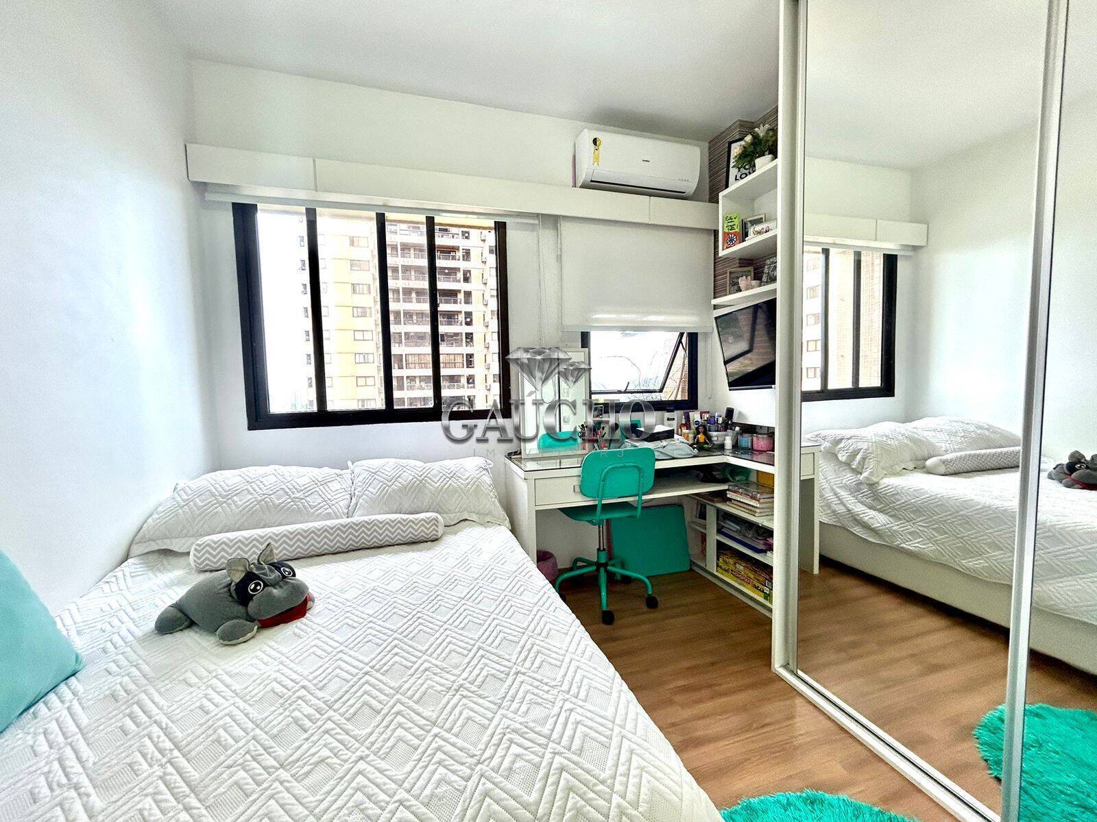 Apartamento à venda com 3 quartos, 147m² - Foto 18