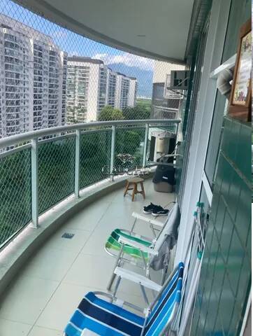 Apartamento à venda com 2 quartos, 66m² - Foto 3