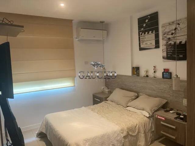 Apartamento à venda com 2 quartos, 66m² - Foto 16