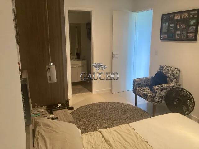 Apartamento à venda com 2 quartos, 66m² - Foto 17