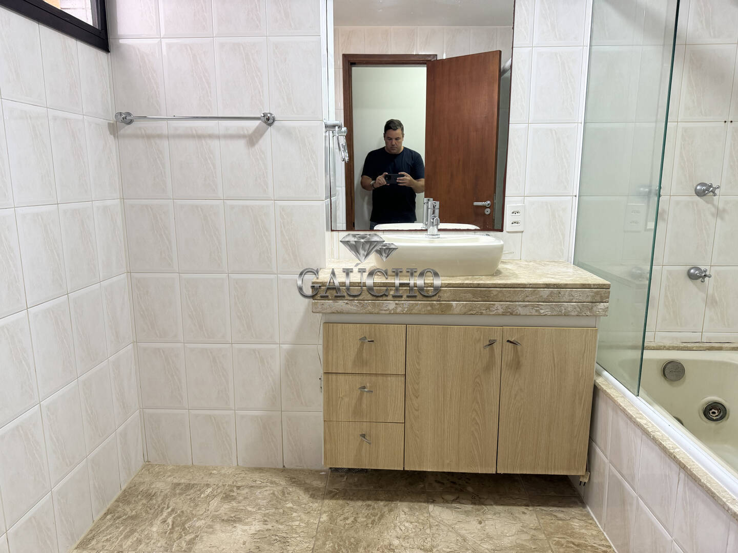 Apartamento à venda com 4 quartos, 180m² - Foto 10