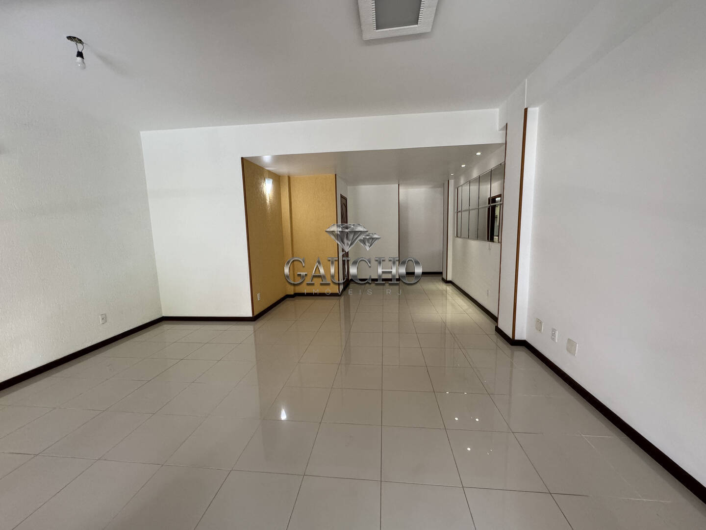 Apartamento à venda com 4 quartos, 180m² - Foto 13