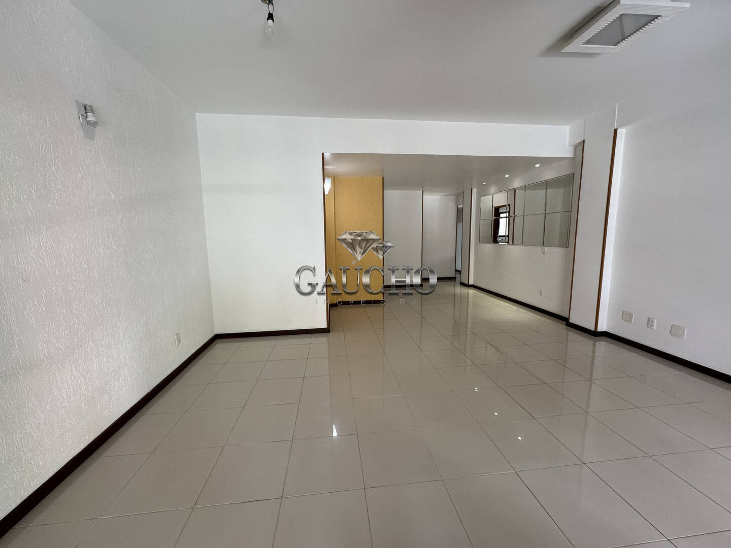 Apartamento à venda com 4 quartos, 180m² - Foto 14