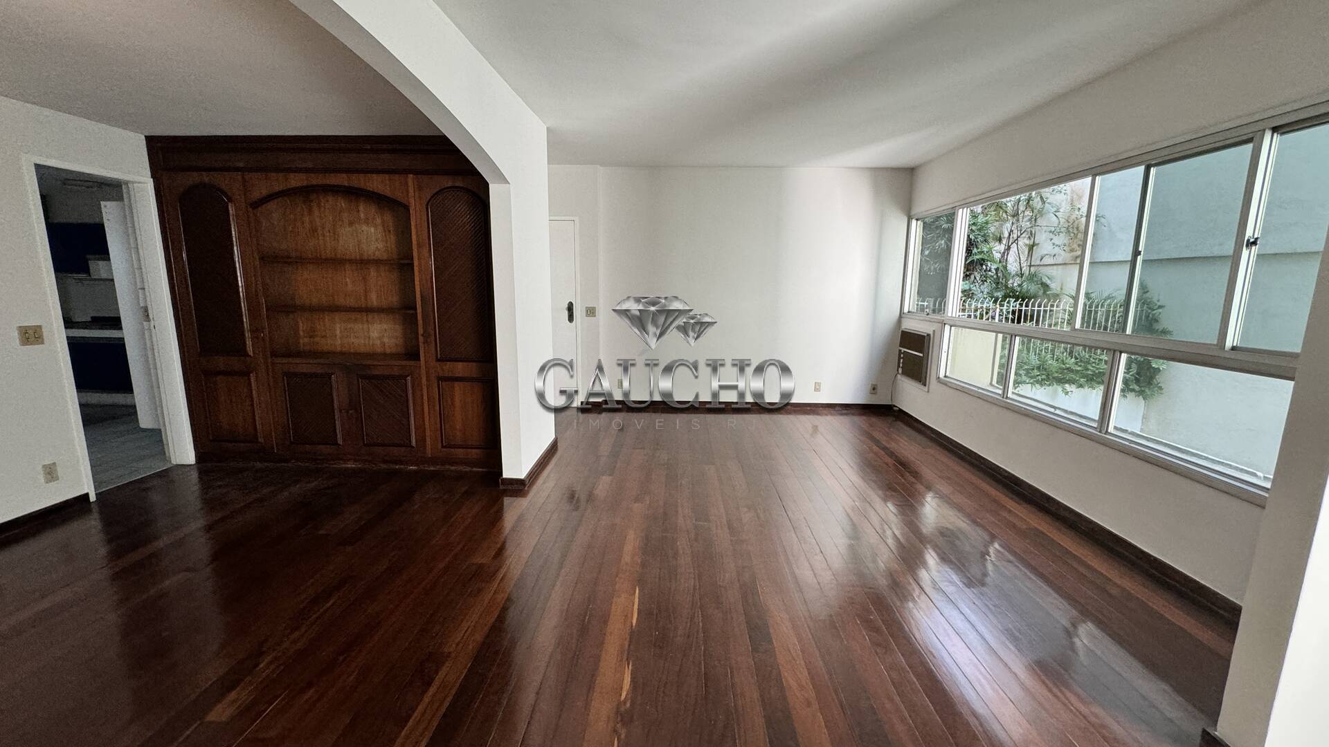 Apartamento à venda com 4 quartos, 148m² - Foto 4