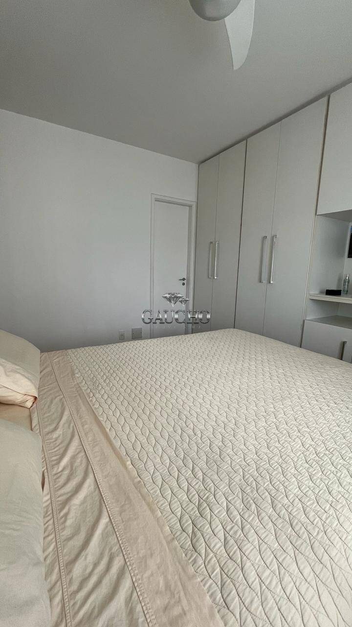 Apartamento à venda com 3 quartos, 77m² - Foto 19