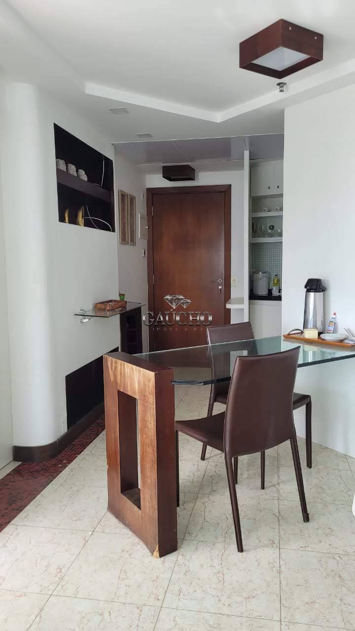 Apartamento à venda com 1 quarto, 54m² - Foto 19