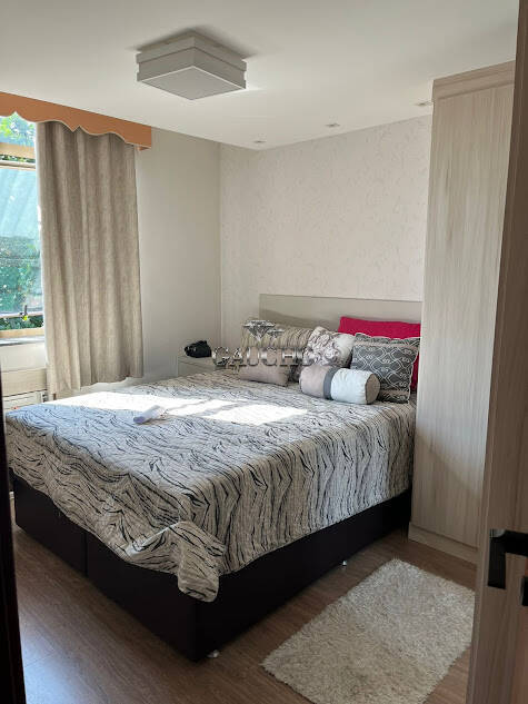 Apartamento à venda com 2 quartos, 70m² - Foto 12