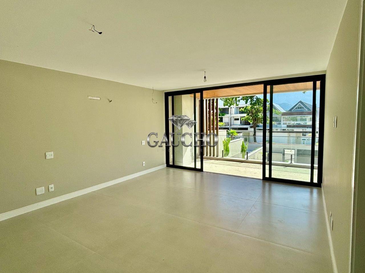 Casa à venda com 4 quartos, 290m² - Foto 19