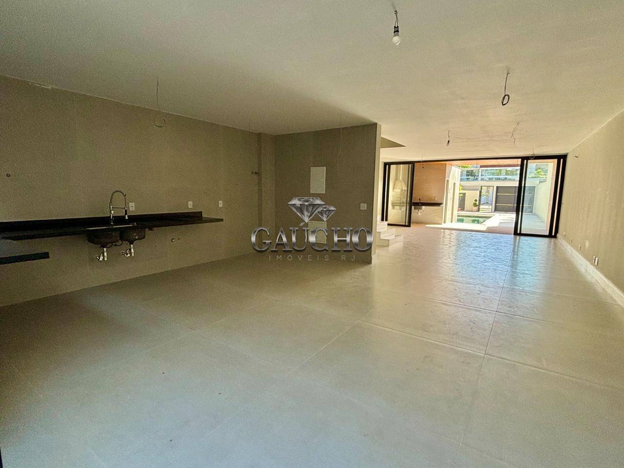 Casa à venda com 4 quartos, 290m² - Foto 8