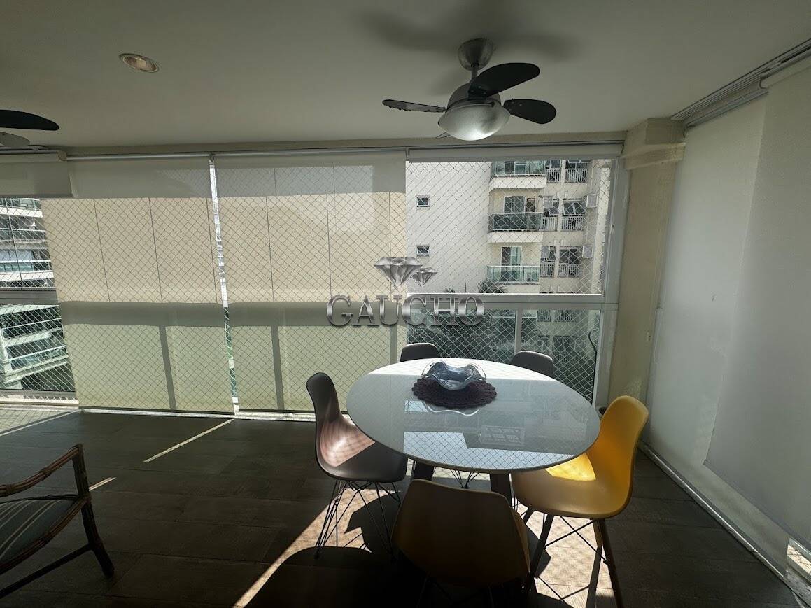 Apartamento à venda com 3 quartos, 130m² - Foto 10