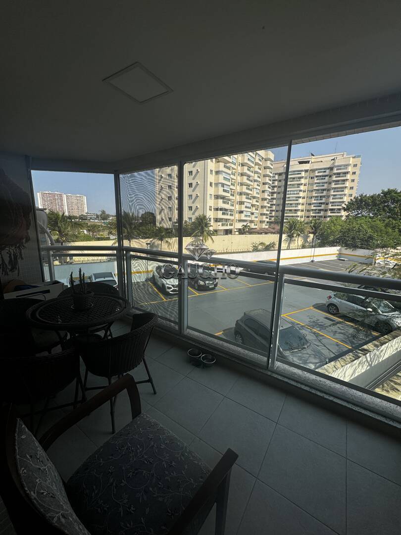 Apartamento à venda com 3 quartos, 82m² - Foto 3