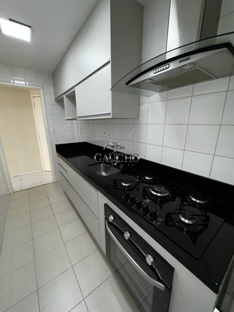 Apartamento à venda com 3 quartos, 77m² - Foto 17