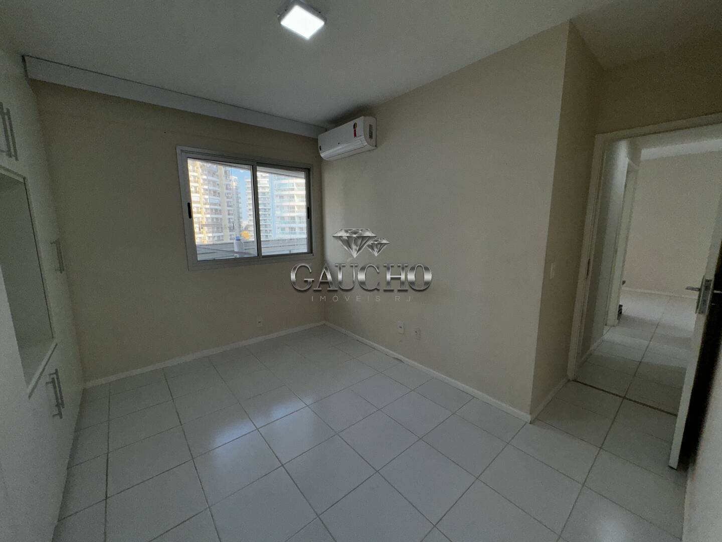 Apartamento à venda com 3 quartos, 77m² - Foto 28