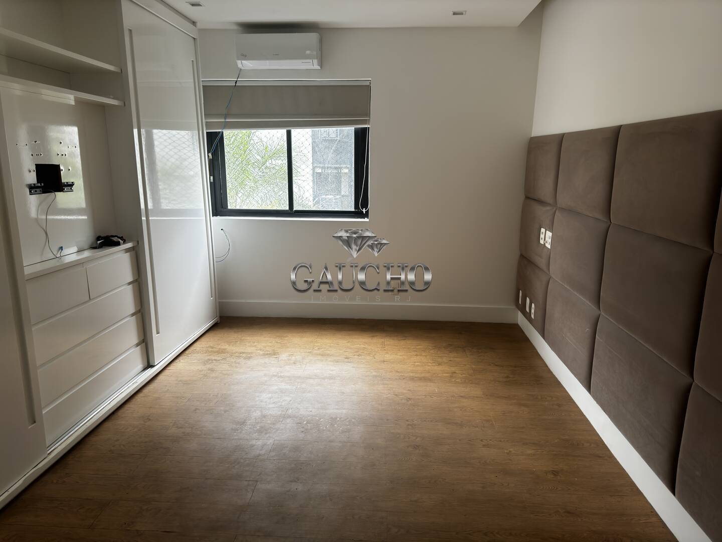 Apartamento à venda com 4 quartos, 158m² - Foto 13