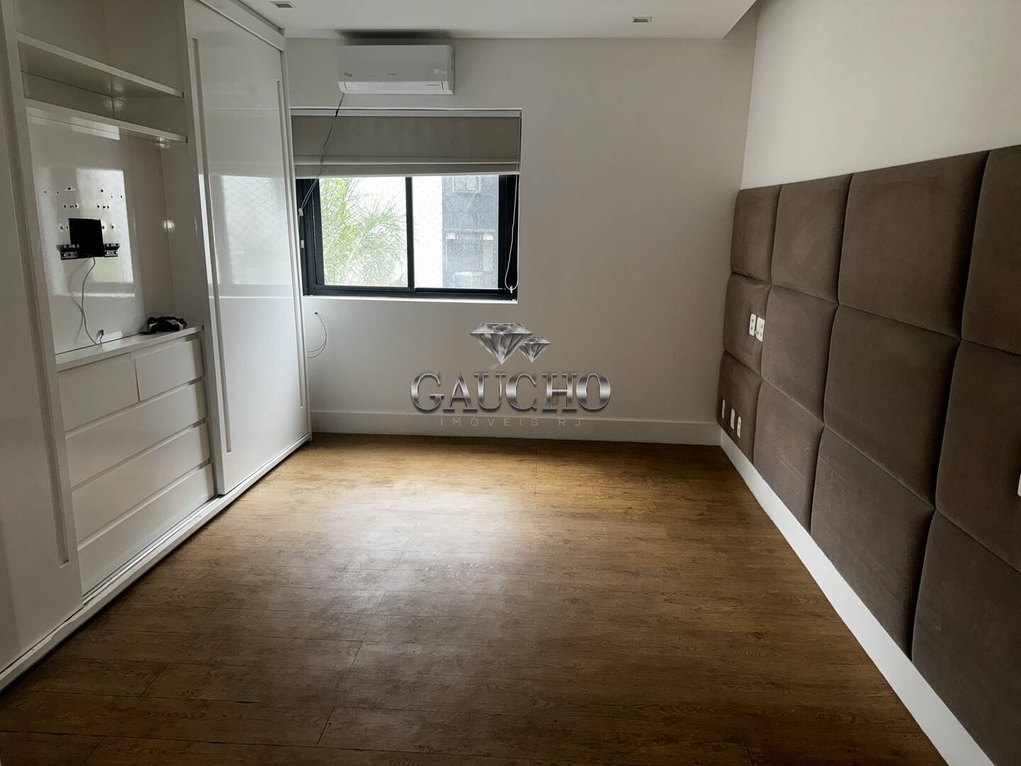 Apartamento à venda com 4 quartos, 158m² - Foto 25