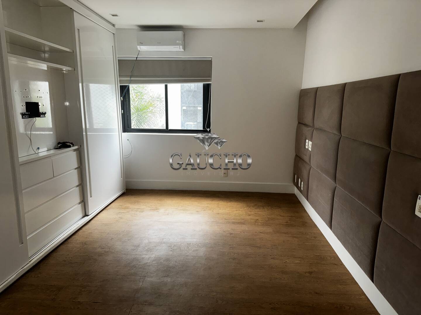 Apartamento à venda com 4 quartos, 158m² - Foto 12