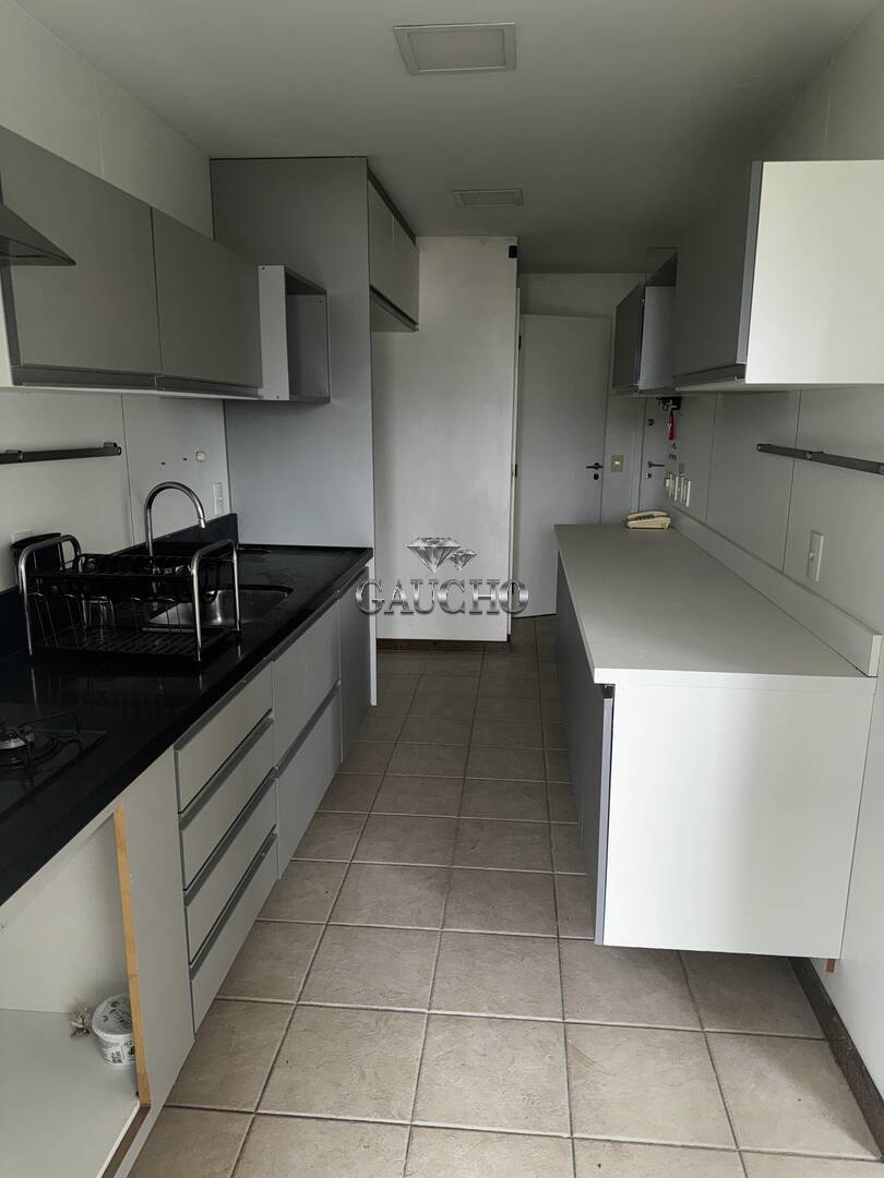 Apartamento à venda com 4 quartos, 158m² - Foto 22