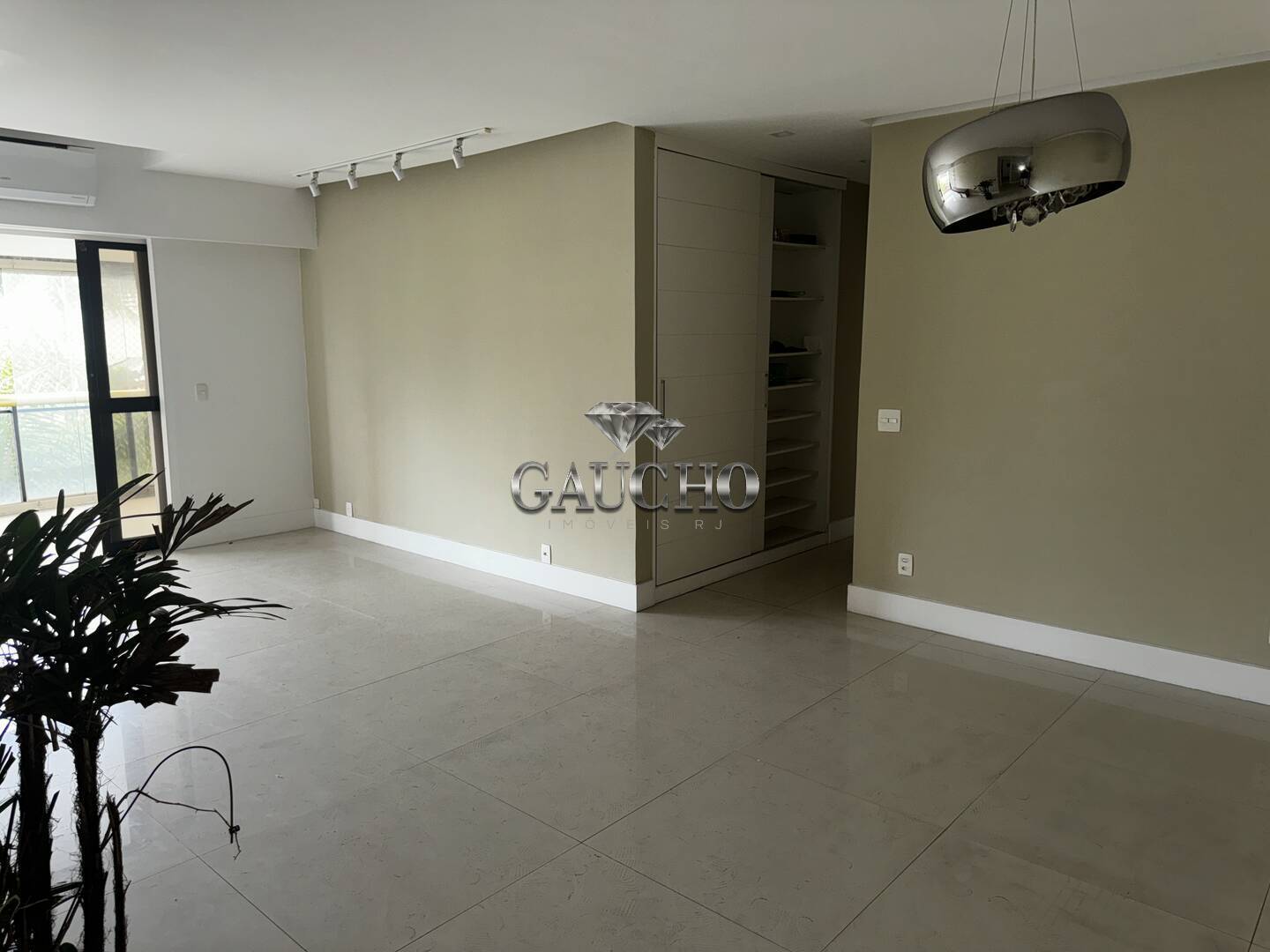 Apartamento à venda com 4 quartos, 158m² - Foto 6