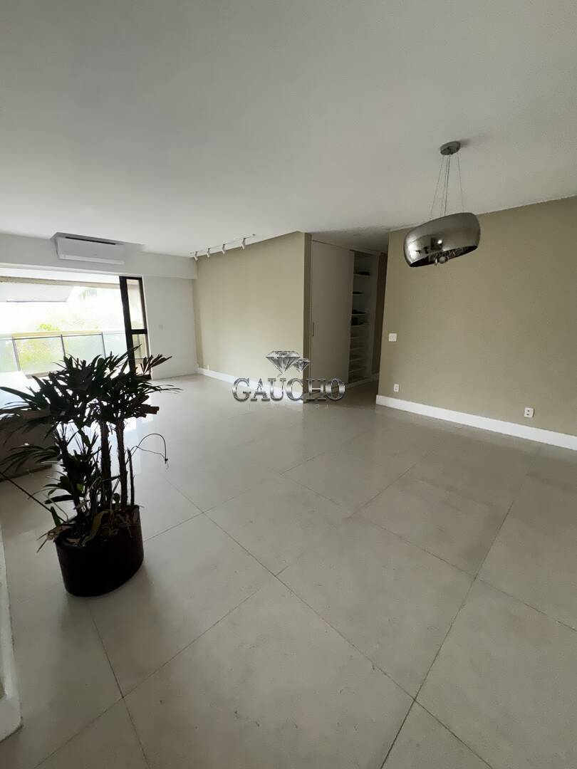 Apartamento à venda com 4 quartos, 158m² - Foto 15