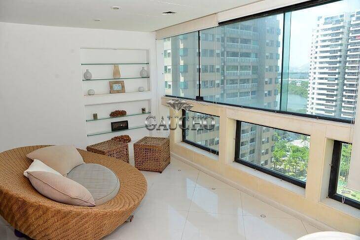 Apartamento à venda com 3 quartos, 247m² - Foto 4