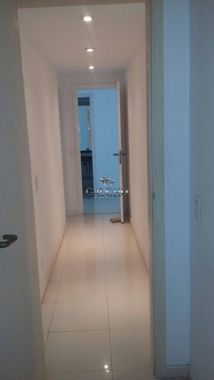 Apartamento à venda com 3 quartos, 247m² - Foto 28