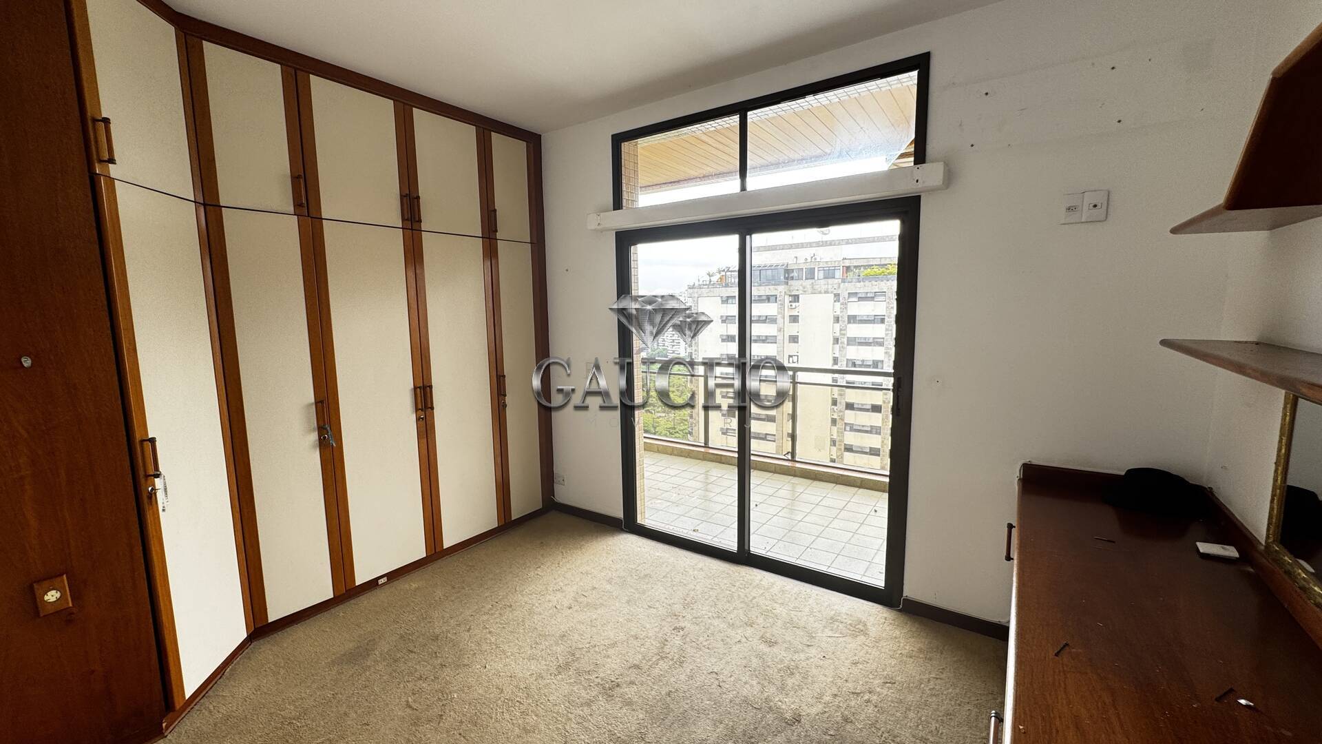 Apartamento à venda com 4 quartos, 223m² - Foto 26