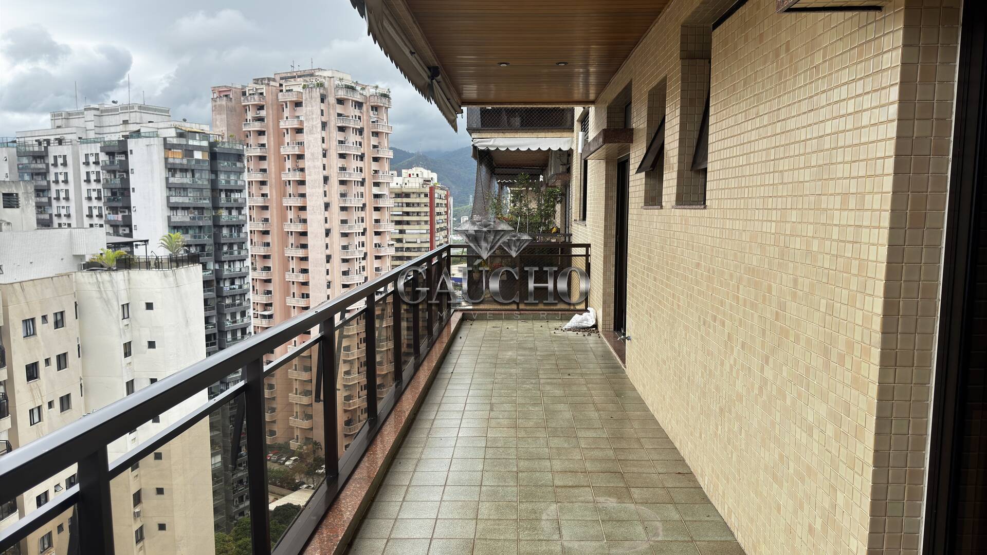 Apartamento à venda com 4 quartos, 223m² - Foto 35