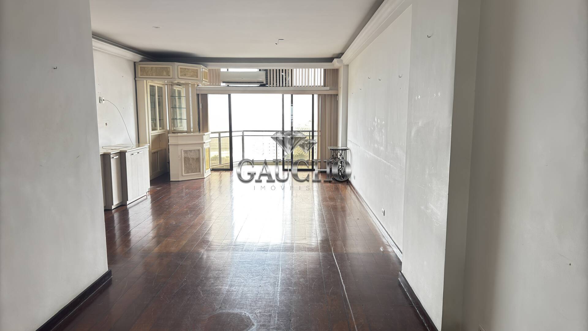 Apartamento à venda com 4 quartos, 223m² - Foto 13