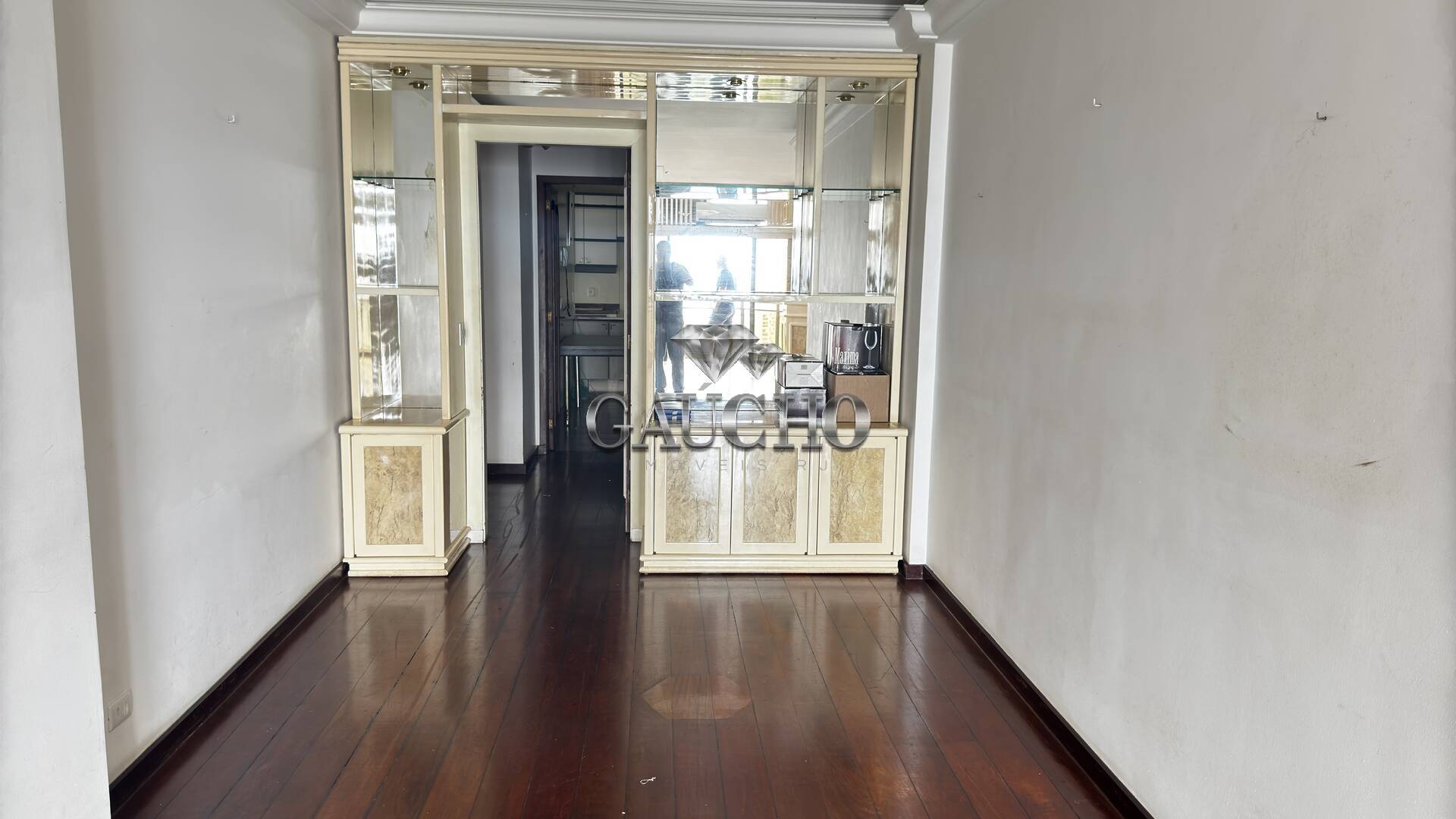 Apartamento à venda com 4 quartos, 223m² - Foto 15