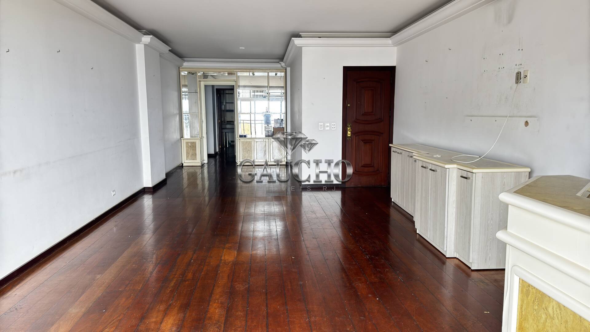 Apartamento à venda com 4 quartos, 223m² - Foto 17