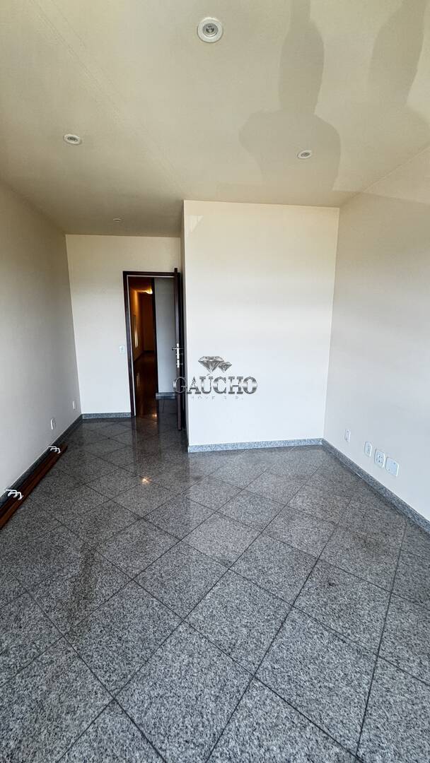 Apartamento à venda com 4 quartos, 204m² - Foto 36