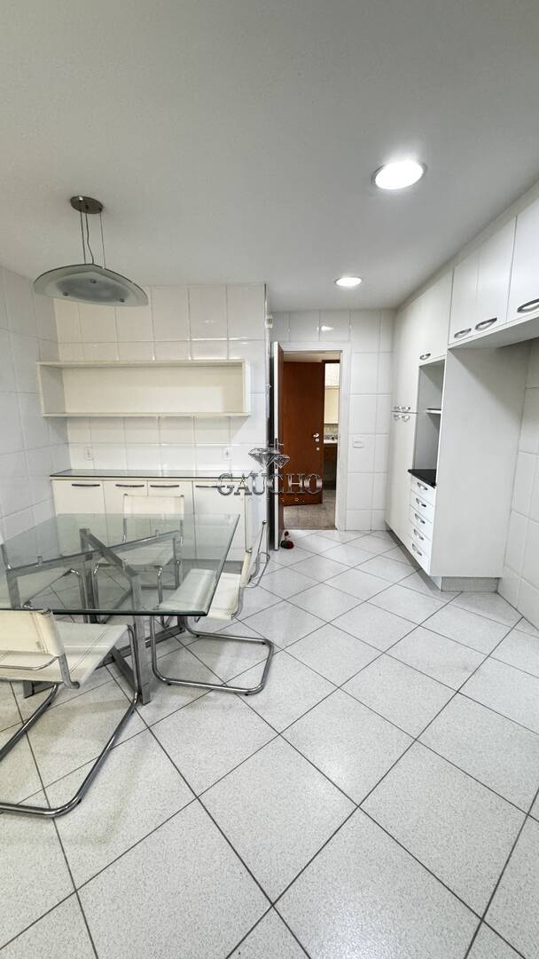 Apartamento à venda com 4 quartos, 204m² - Foto 45