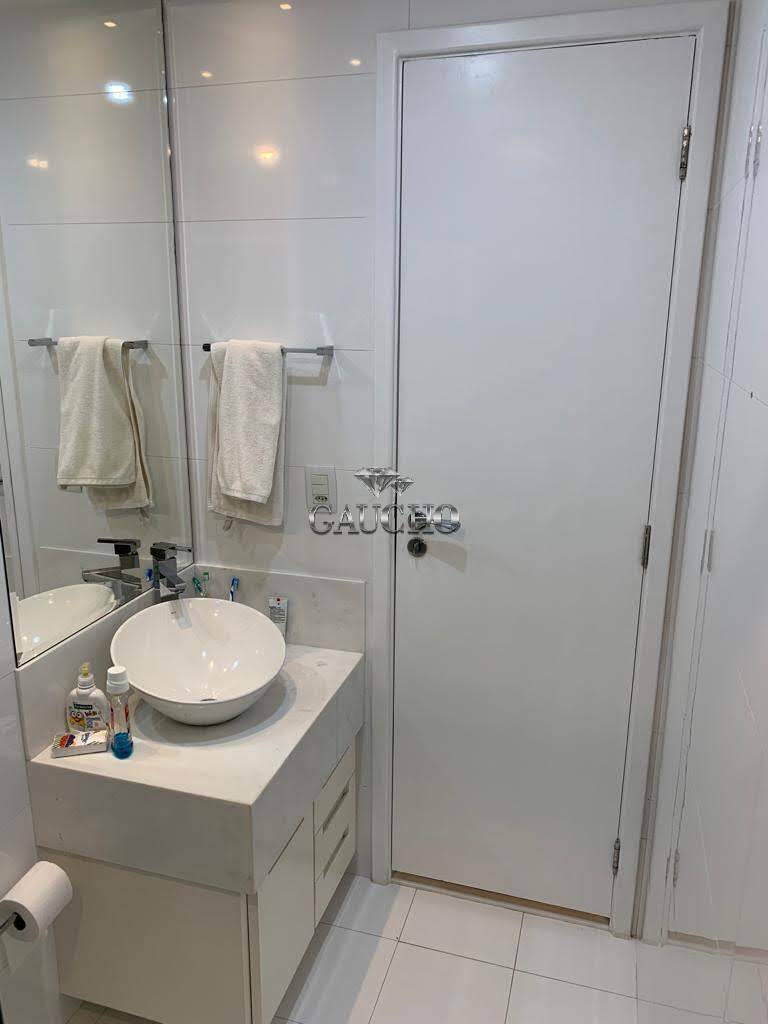 Apartamento à venda com 3 quartos, 139m² - Foto 29