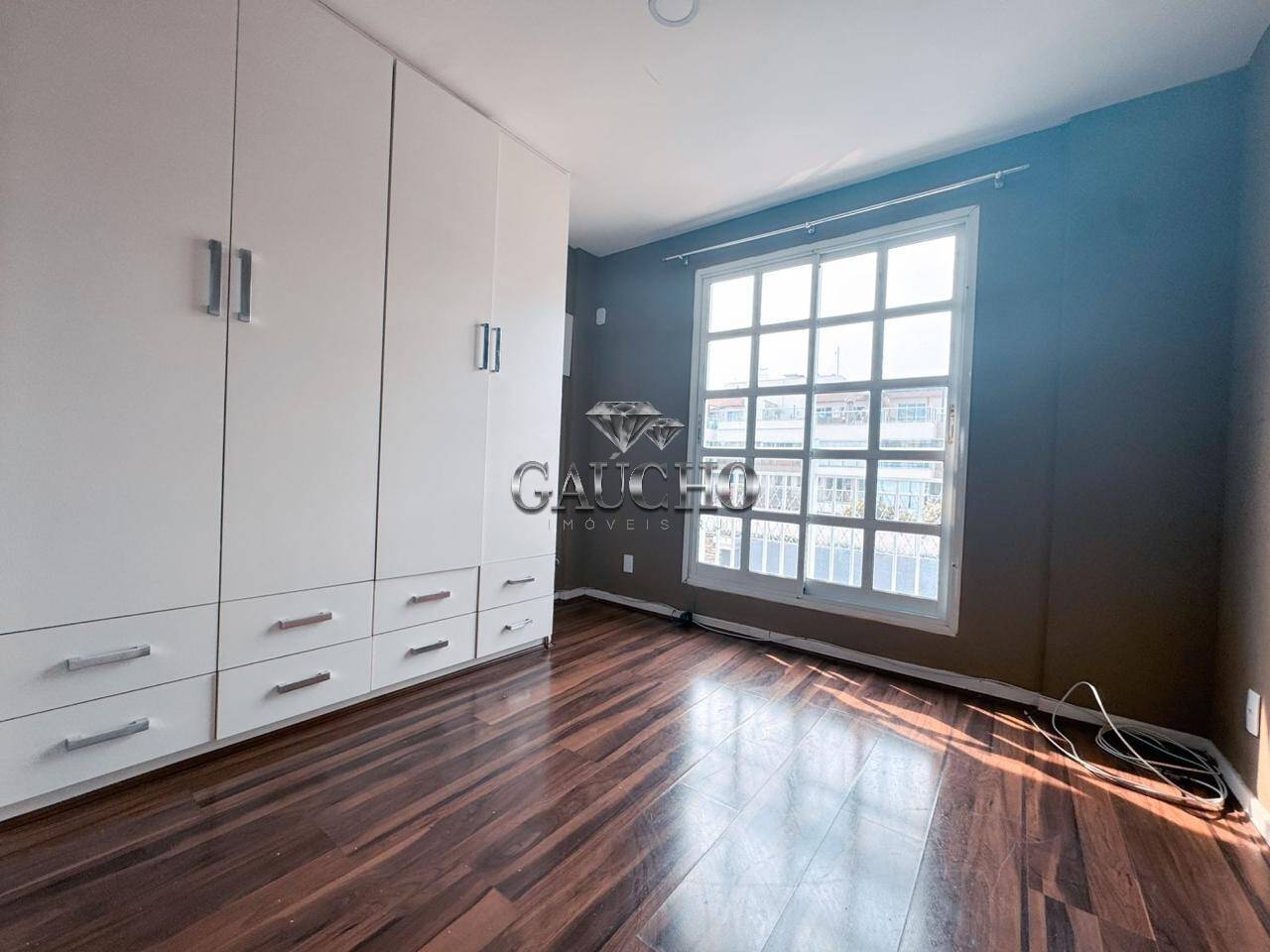 Casa à venda com 5 quartos, 211m² - Foto 15