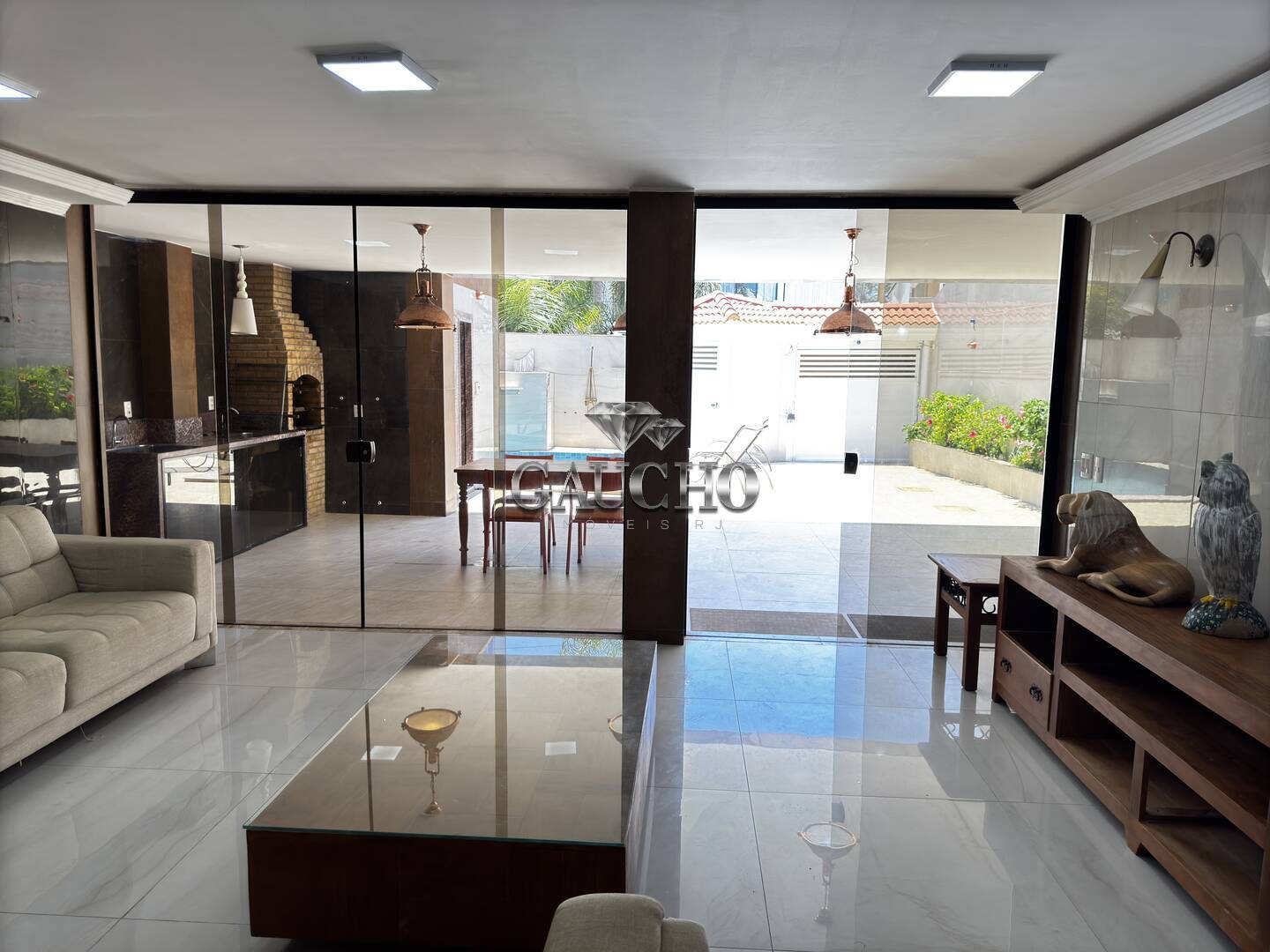 Casa à venda e aluguel com 4 quartos, 375m² - Foto 15